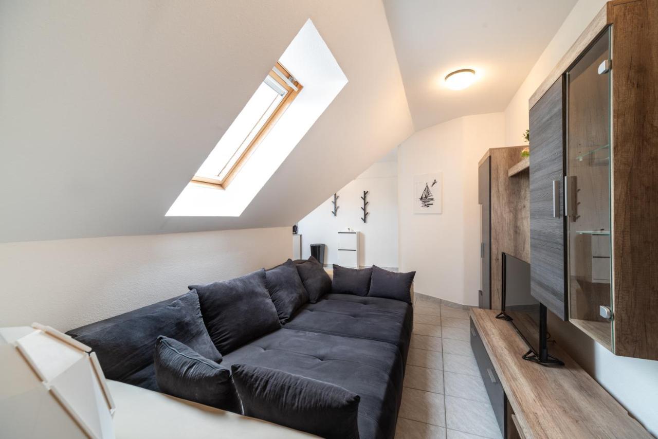 Grand Apartmanhaz Gyenesdias Luaran gambar