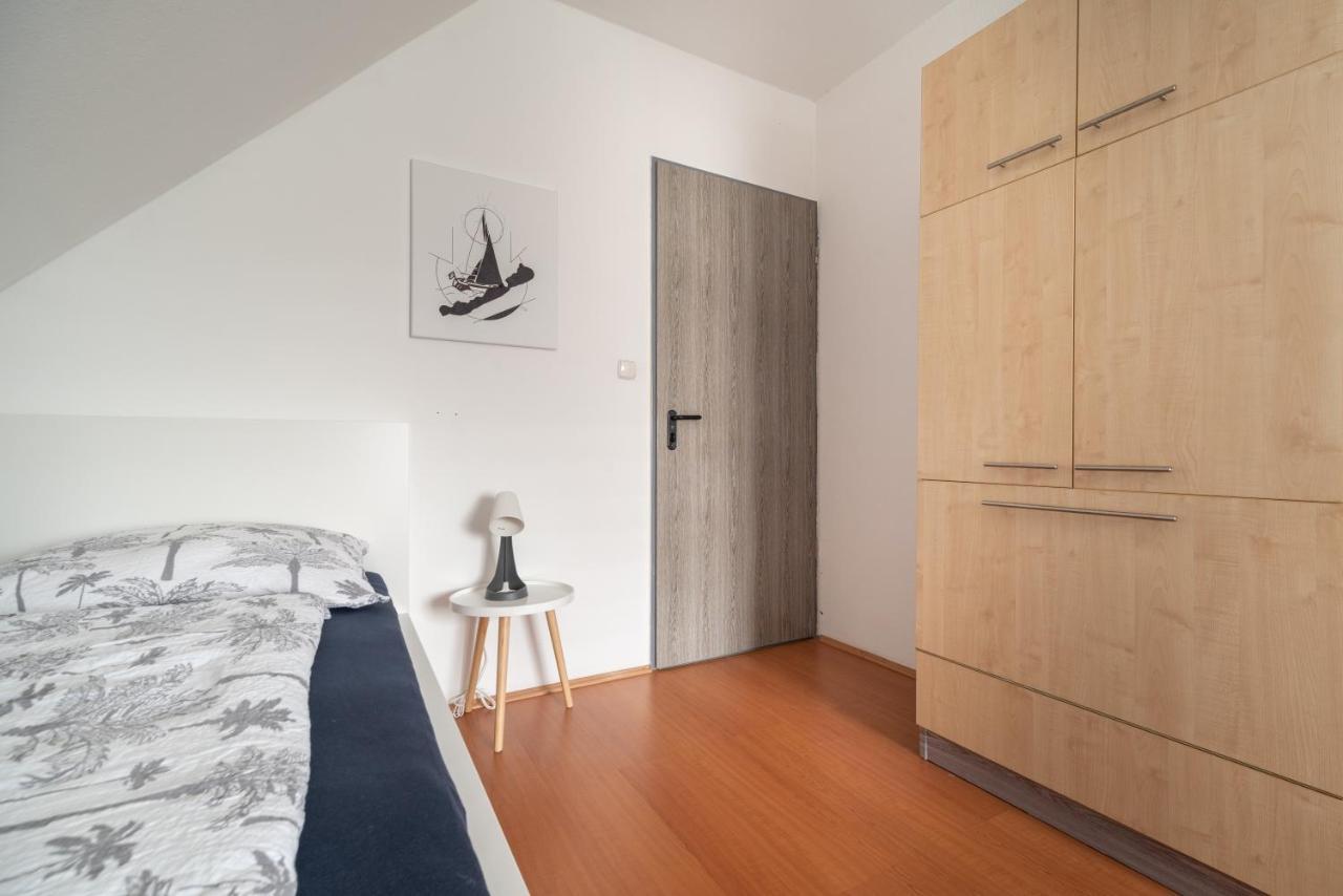 Grand Apartmanhaz Gyenesdias Luaran gambar