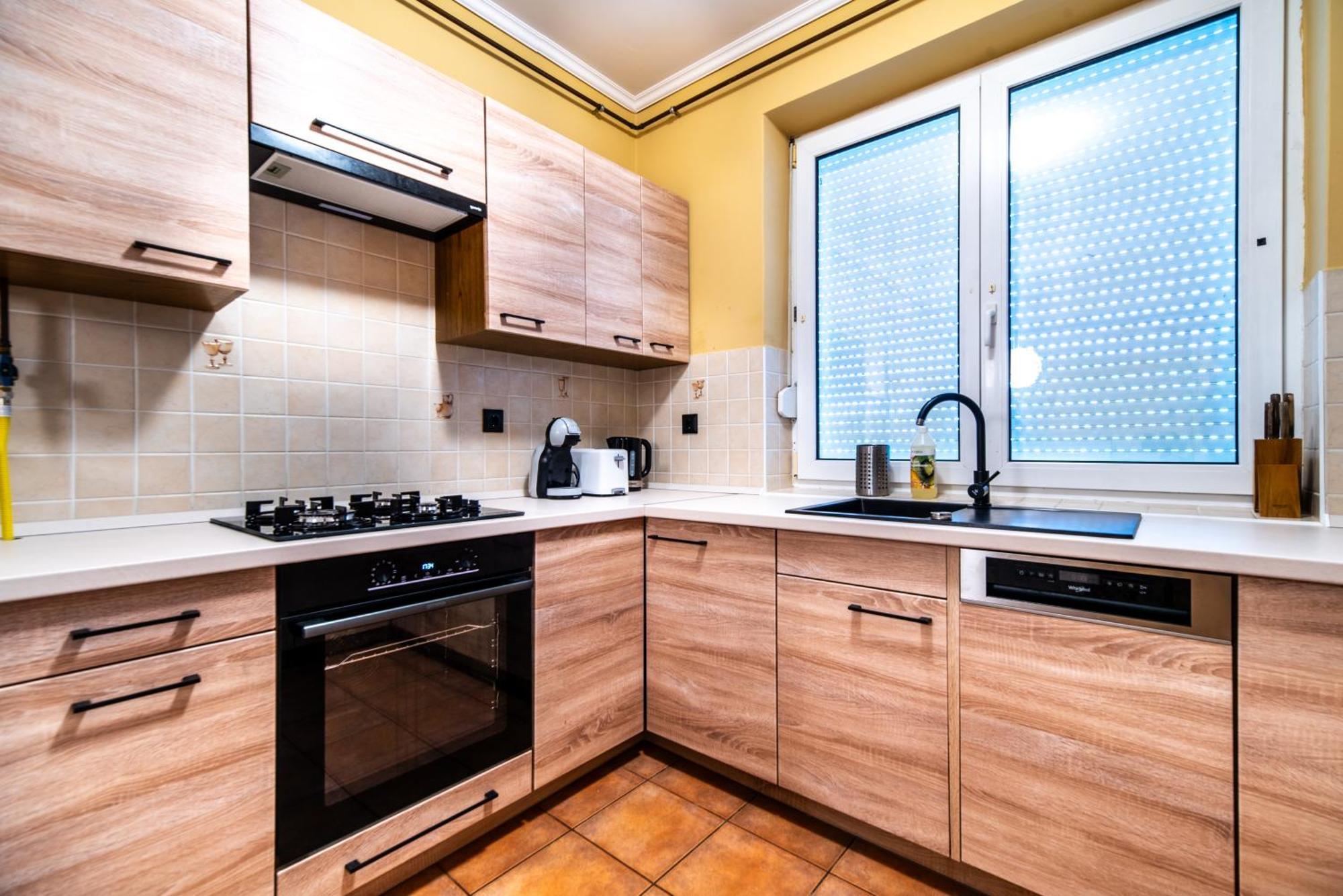 Grand Apartmanhaz Gyenesdias Luaran gambar