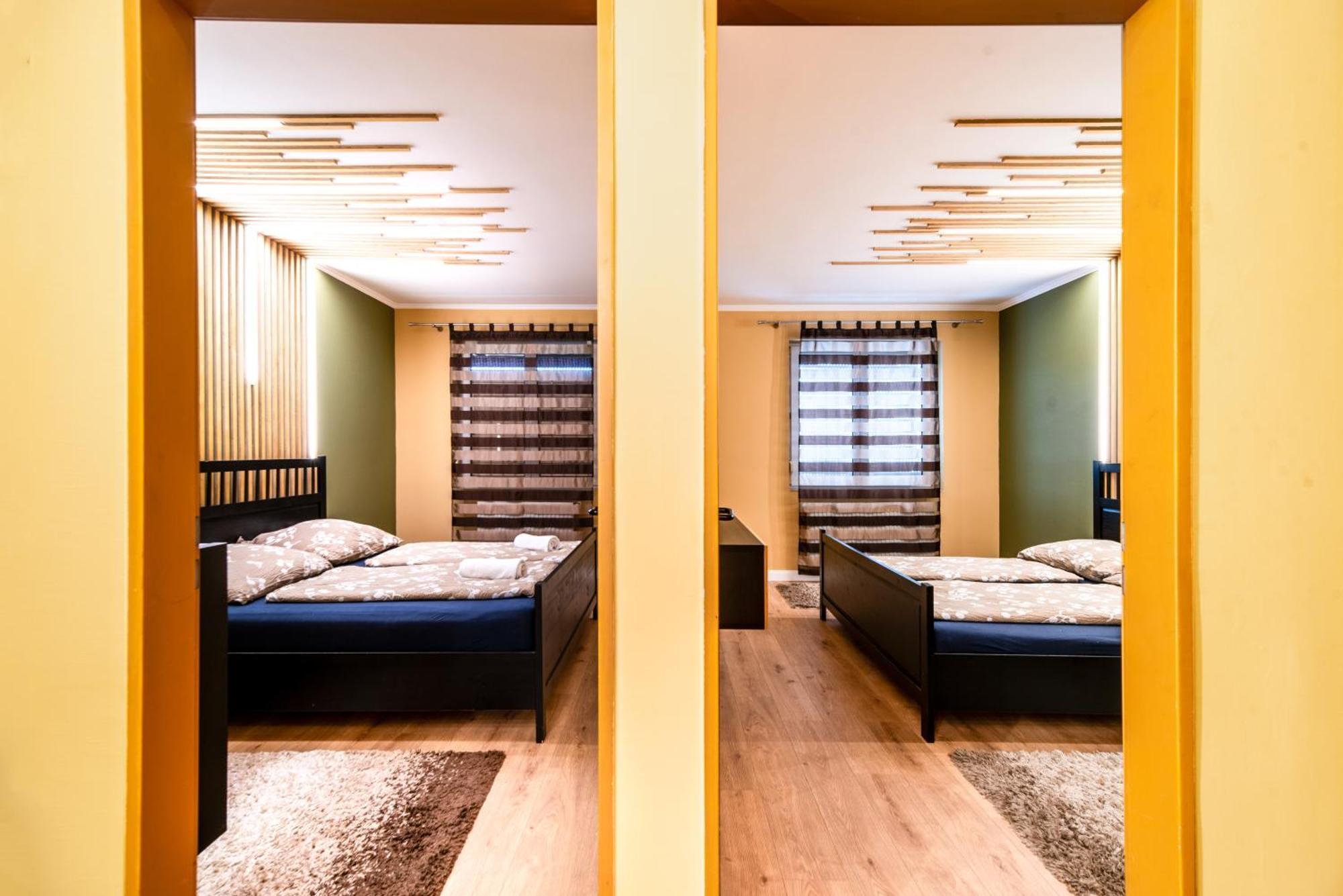 Grand Apartmanhaz Gyenesdias Luaran gambar