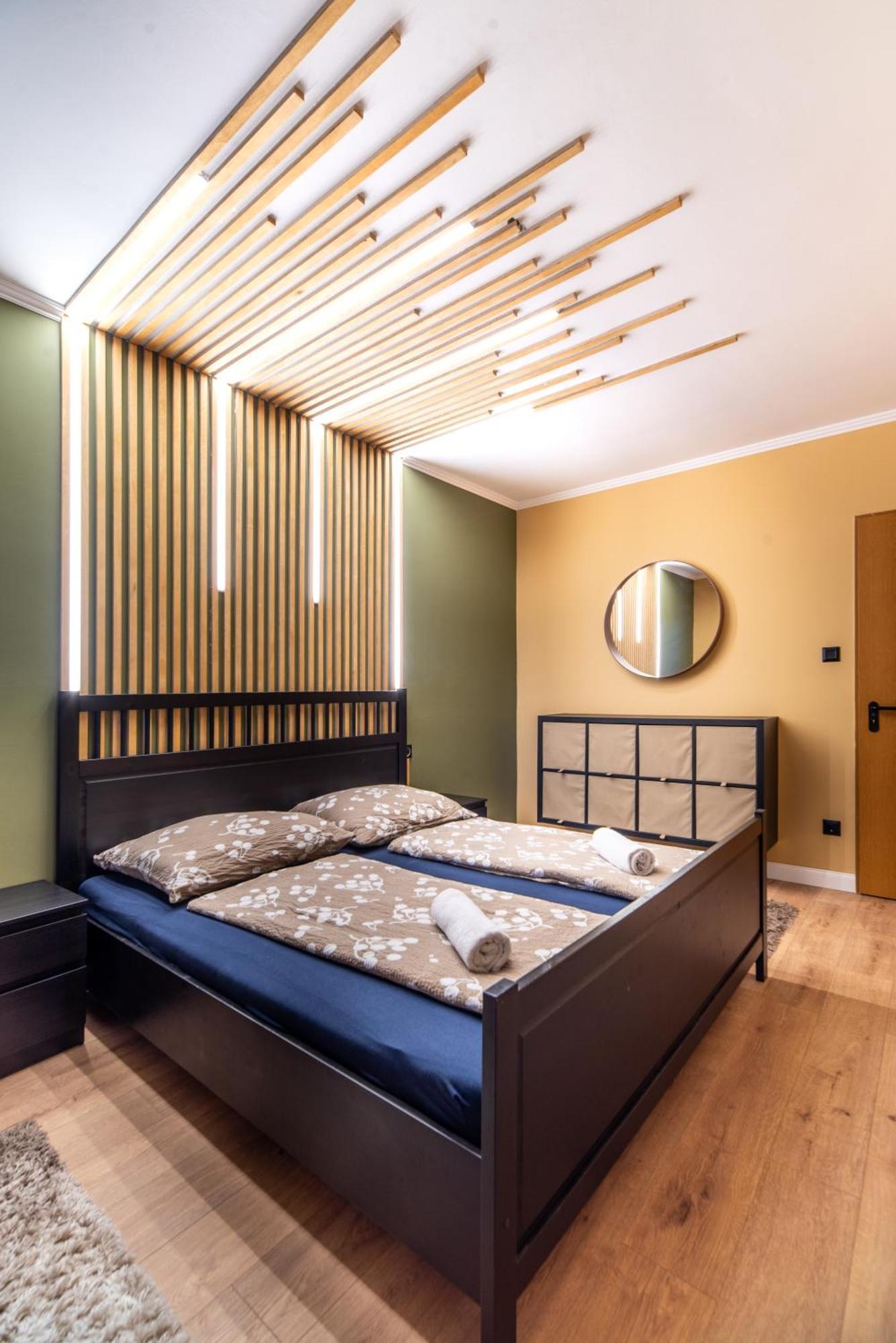 Grand Apartmanhaz Gyenesdias Luaran gambar