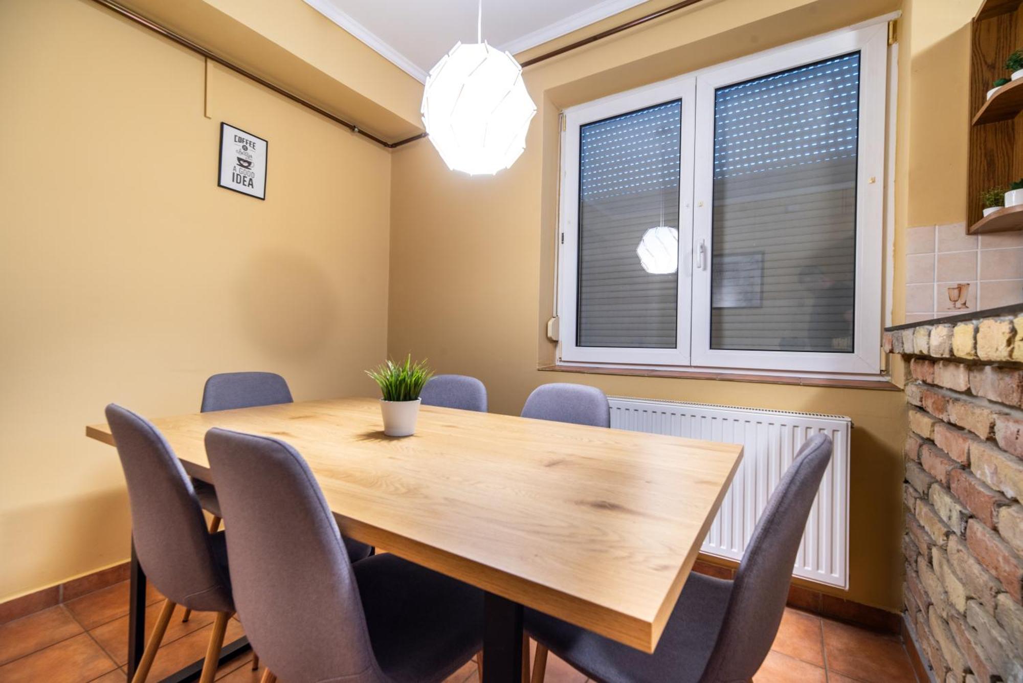 Grand Apartmanhaz Gyenesdias Luaran gambar