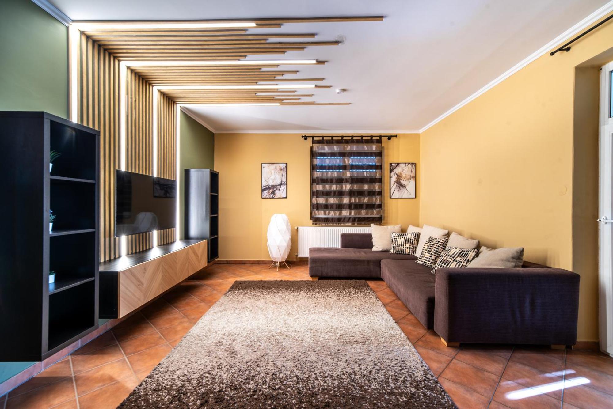 Grand Apartmanhaz Gyenesdias Luaran gambar